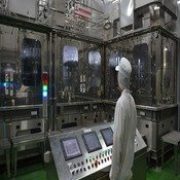 2014中壢總廠製造三場引進的台灣第一條「無菌碳酸非碳酸多功能寶特瓶生產線」正式商轉。 (1) 2014中壢總廠製造三場引進的台灣第一條「無菌碳酸非碳酸多功能寶特瓶生產線」正式商轉。 (1)